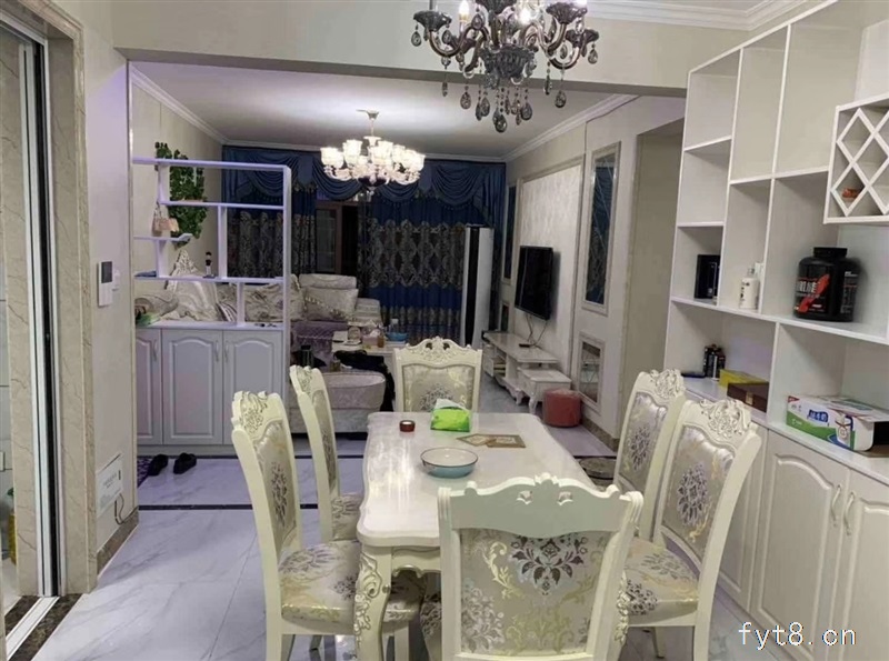 丽阳豪苑精装房东愿意出一半3室 2厅 2卫96万元